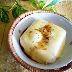 A picture of Creamy Cheese and Black Pepper Hot Tofu in the Microwave.