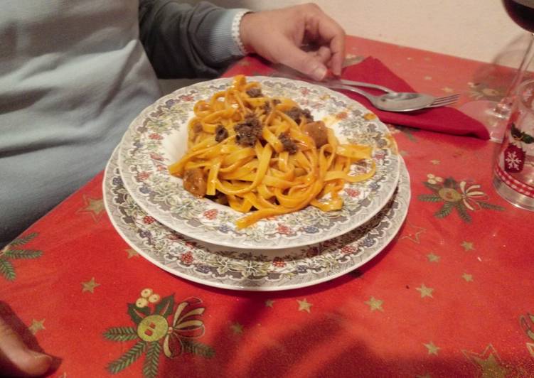 Simple Way to Prepare Quick Tagliatelle alla zucca con funghi e olio al tartufo