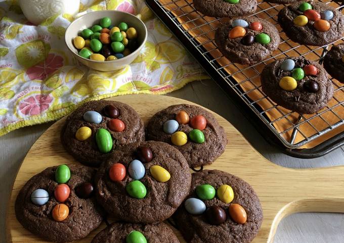 Easter Egg Chocolate Cookies