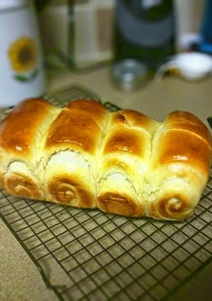 A picture of Milk Bread.