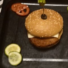 A picture of Simple Chicken Burger.