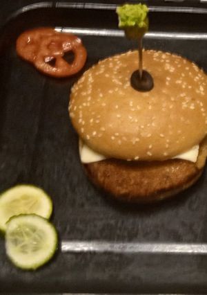 A picture of Simple Chicken Burger.