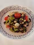 Fagioli neri con uova di seppia e verdure