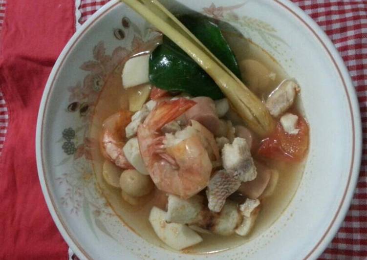 Bumbu meracik Tomyum suegeeer Lezat