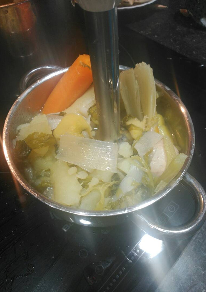 Una foto de Caldo o Fumet de verduras