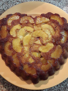 Una foto de Torta invertida de manzana