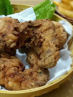 ফ্রাইড চিকেন (fried chicken recipe in Bengali) রেসিপির প্রধান ছবি