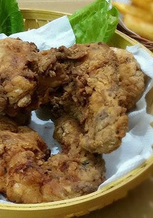 ফ্রাইড চিকেন (fried chicken recipe in Bengali) রেসিপির প্রধান ছবি
