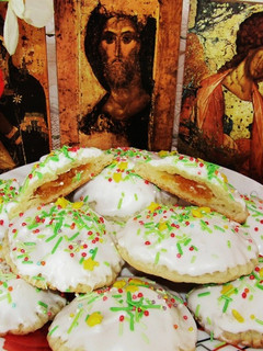 Фото Пасхальное творожное печенье с курагой.