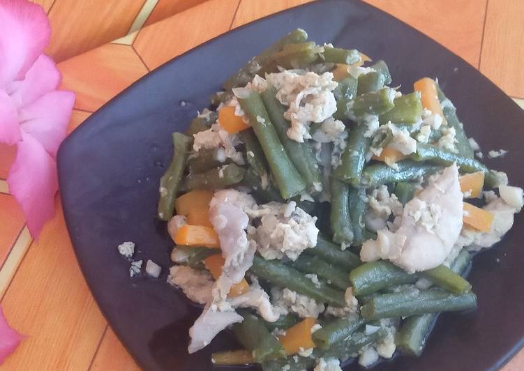 66.Tukang telur 🐔(tumis kacang panjang, wortel, telur dan ayam)