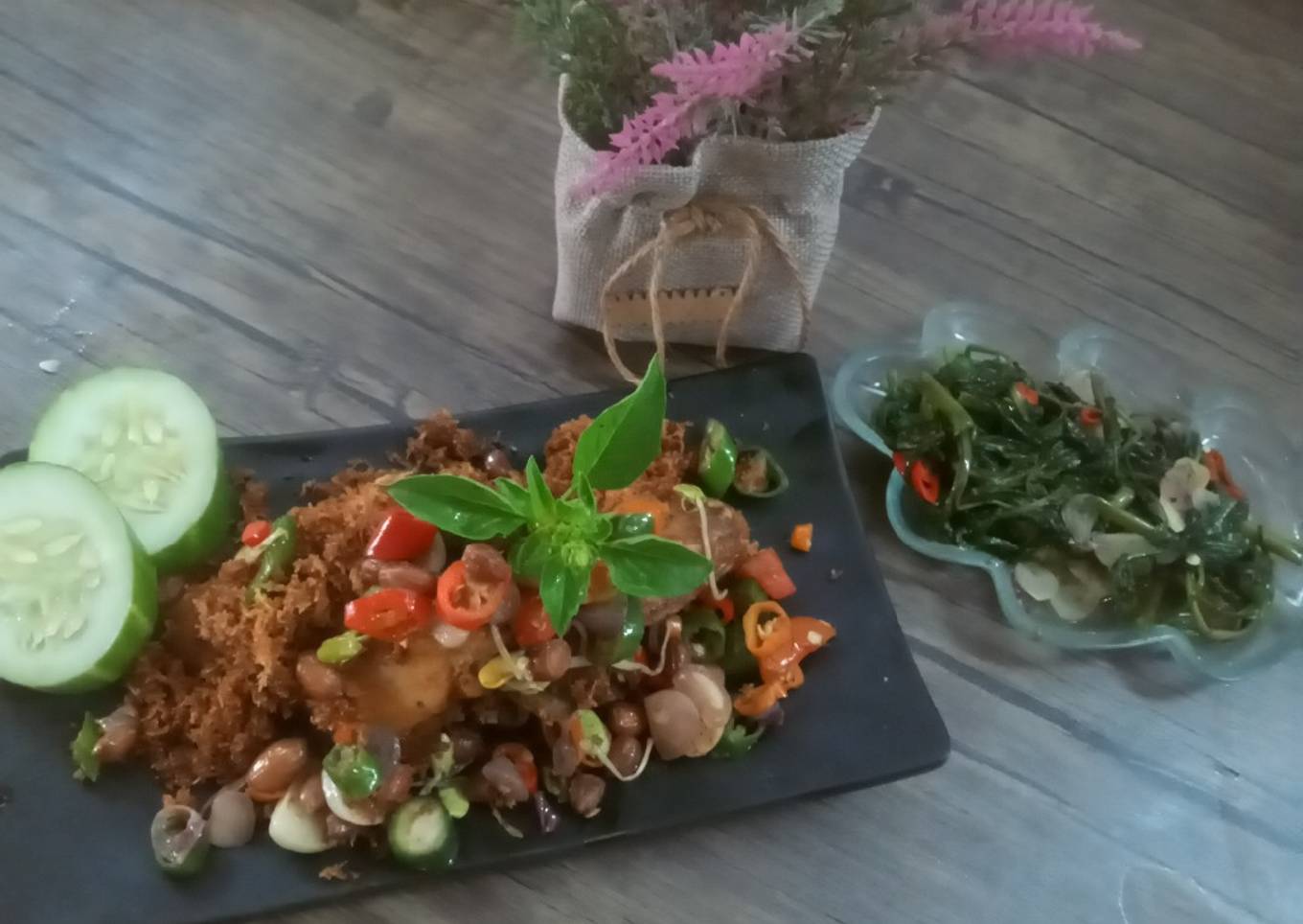 Ayam goreng sambal rempah