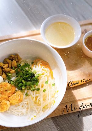 Hình của món Mì quảng tôm thịt phiên bản e bé - ăn dặm.
