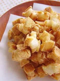 A picture of Okaki (Deep Fried) Crackers Made with Pre-Cut Mochi.