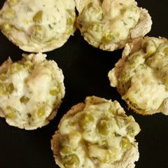 A picture of Chicken Vegetable Cups.