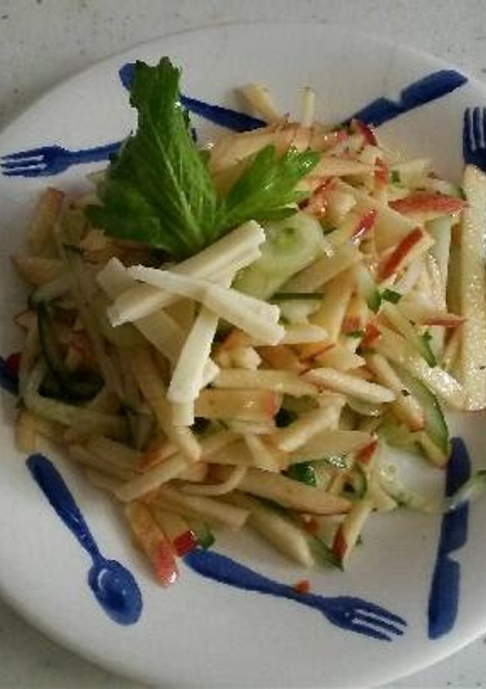 A picture of Cucumber - Apple Salad.
