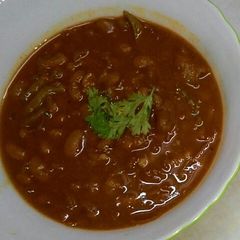 A picture of Rajma Chawal (kidney beans curry).