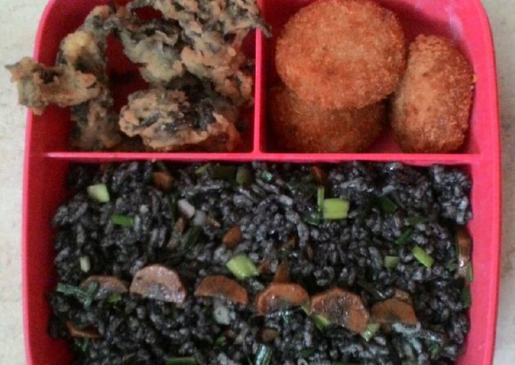 Bekal Anak Nasi Hitam