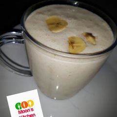 A picture of Banana and coconut smoothie.