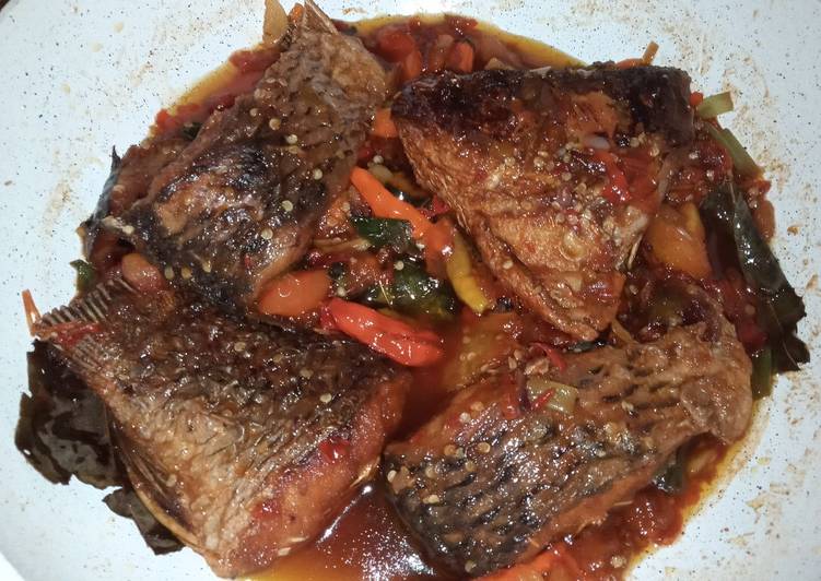 Langkah memasak Ikan mas masak kecap cabe bumbu ulek…😍🤤👌 mantap