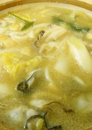 A picture of Warming Oyster Hot Pot.