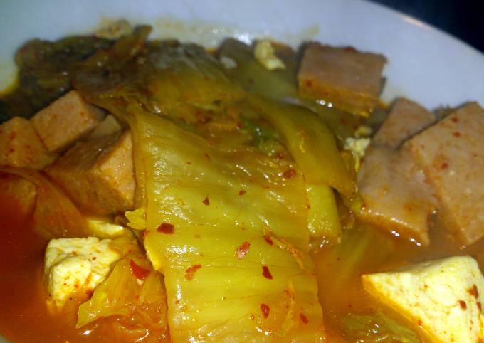 Simple FAST Kimchi Soup (chigae)