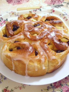 A picture of Sautéed Apple and Raisin Pull Apart Bread.