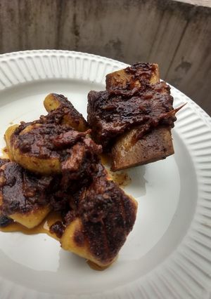 Foto de Nhoque banana-da-terra acompanhando de costela