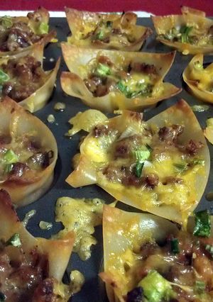 A picture of Mini lasagna cups.