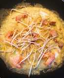 Bánh xèo nhân tôm thịt