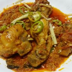 A picture of Chicken karahi.