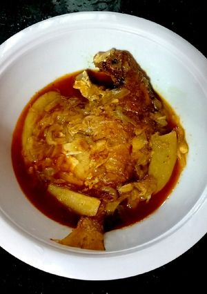 পমফ্রেট মাছের আলু দিয়ে রসা (pomfret macher alur rosa recipe in Bengali) রেসিপির প্রধান ছবি