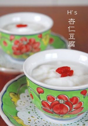 A picture of Almond Jelly for Adults.