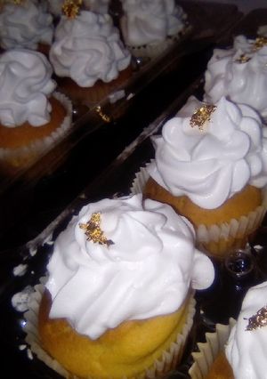 A picture of Passion cupcakes with fresh cream frosting#Flourrecipe.