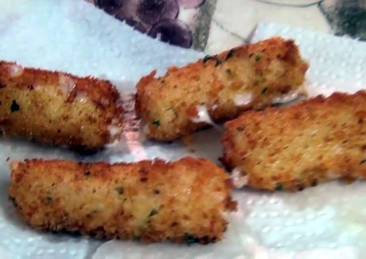 How to Prepare Quick Mozarella Sticks