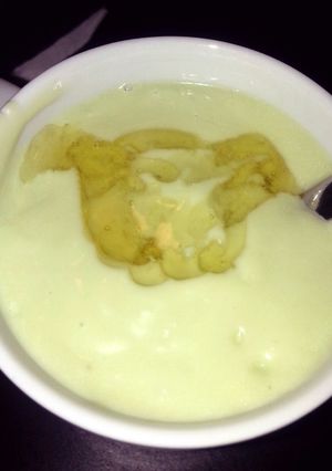 A picture of avocado slushy.