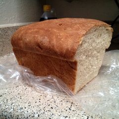 A picture of County Line White Bread.
