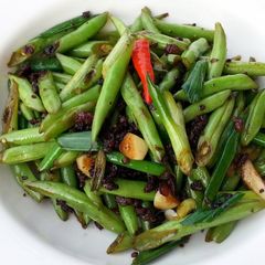 A picture of Green Bean With Chinese Smoked Sausage.
