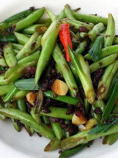 A picture of Green Bean With Chinese Smoked Sausage.