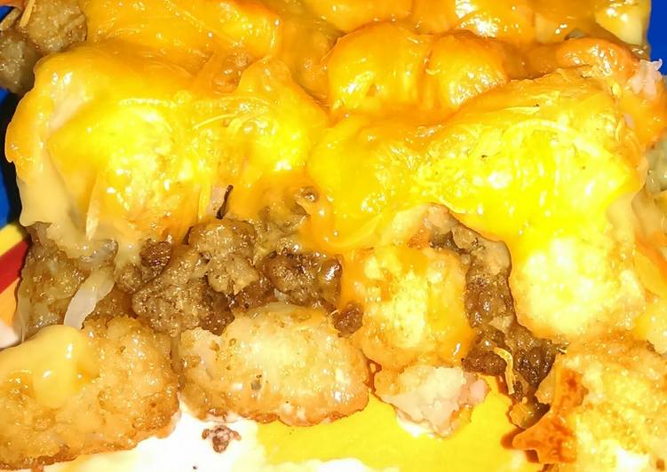 Recipe of Favorite Cheesy tater tot casserole