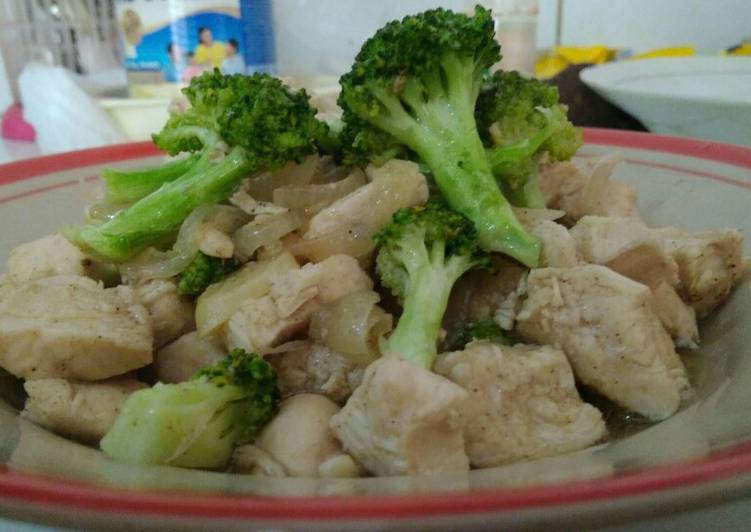 Tumis ayam brokoli