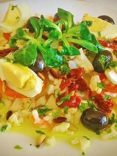 Una foto de Ensalada de patata y bacalao