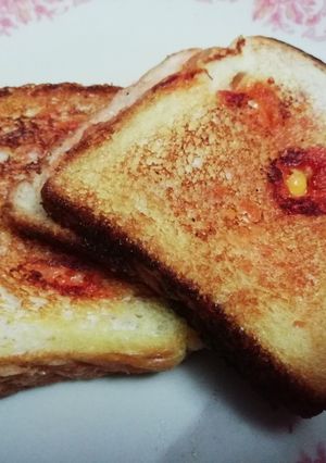 A picture of Leftover veg Sandwich.