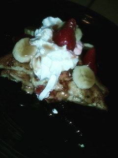A picture of Frenchtoast sandwich.