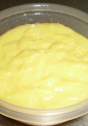 A picture of Orange Custard Cream.