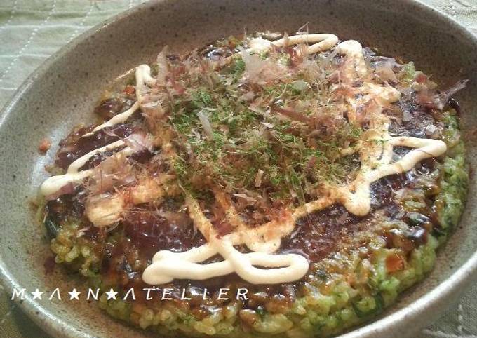 Simple Springy Okonomiyaki Made with Leftover Rice