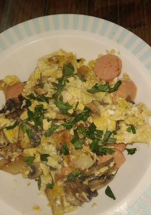 Una foto de Huevos revueltos con todo