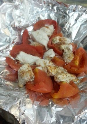 A picture of HCG Diet meal 12: Tomatoes and Chicken.