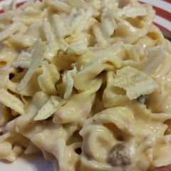 A picture of Creamy Tuna Noodle Casserole.