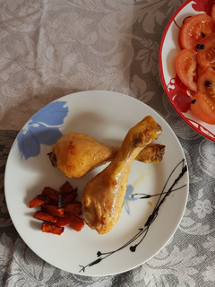 Una foto de Muslitos de pollo al horno
