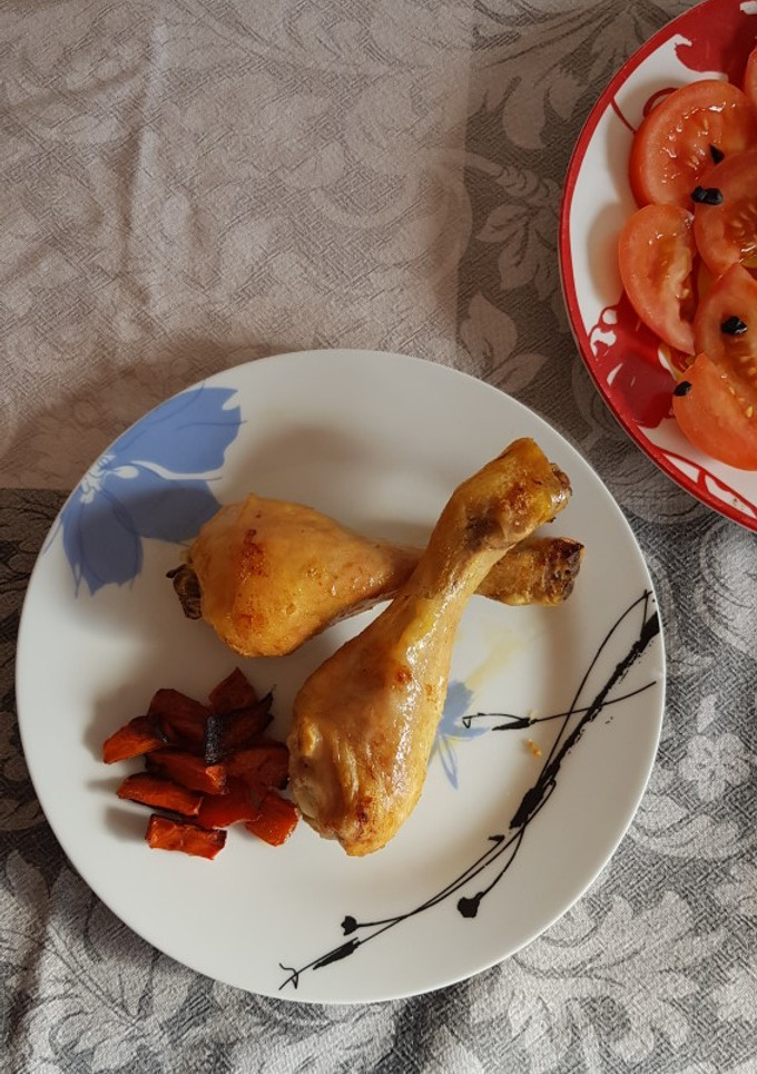 Una foto de Muslitos de pollo al horno